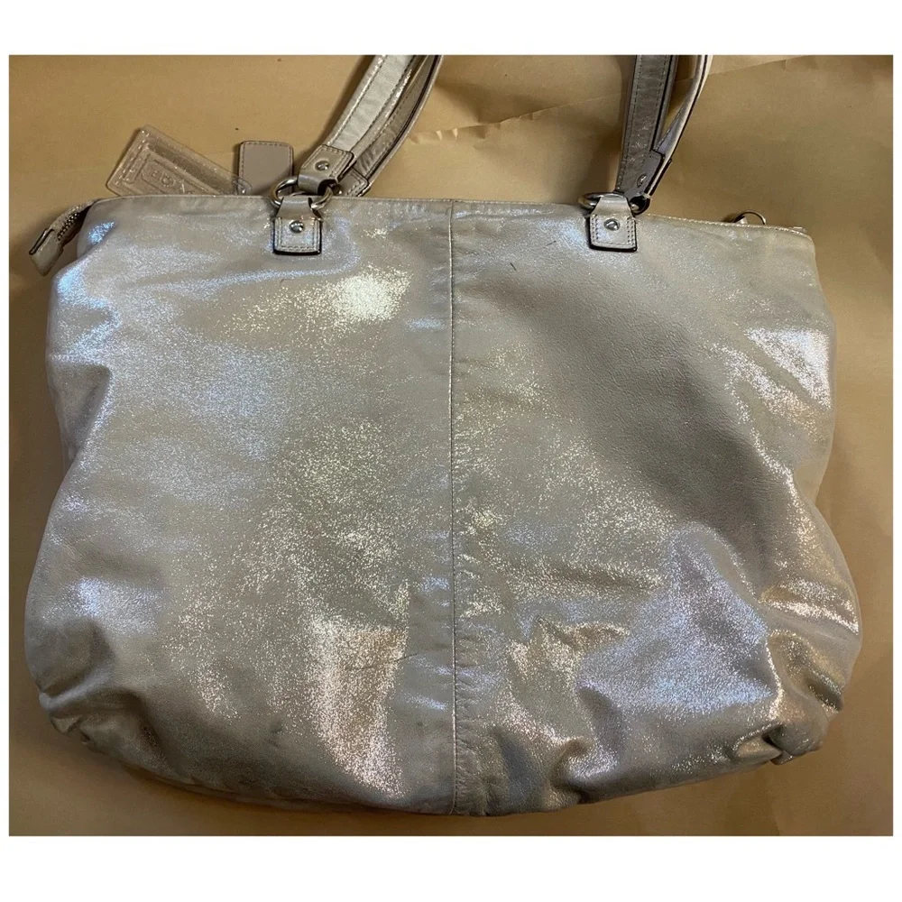 VINTAGE COACH POPPY METALLIC GOLD CHAMPAGNE LEATHER LARGE SHOULDER BAG - Picture 7 of 16